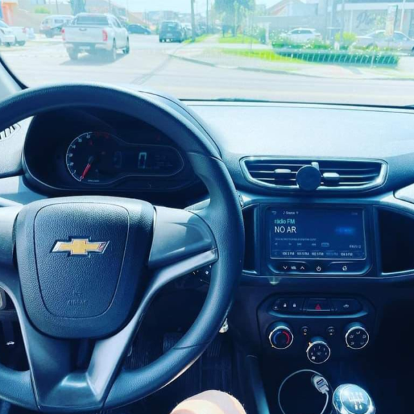 ÔNIX 1.4 LT ANO 2015 - Image 7