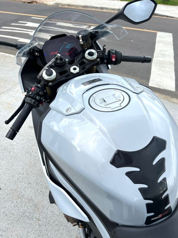 BMW S 1000 RR ANO 2021 - Image 3