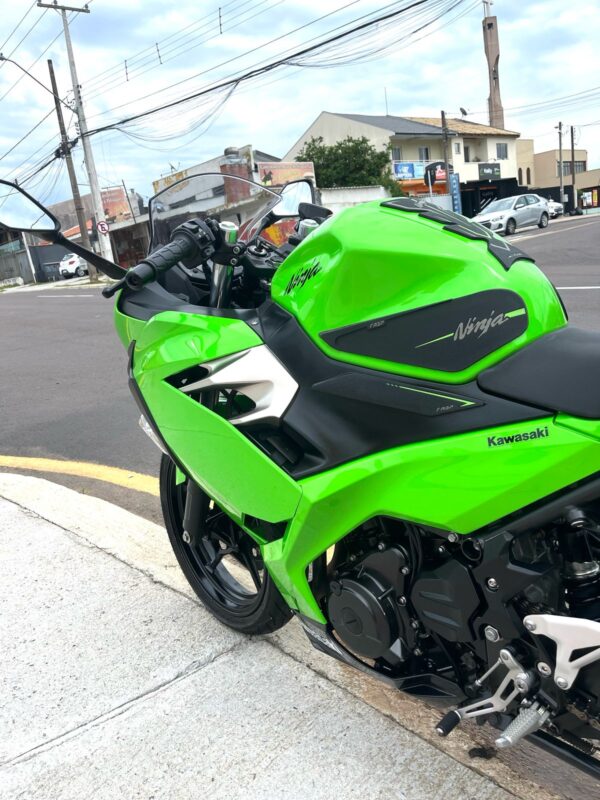 KAWASAKI NINJA 400R ZX 4R ANO 2019 - Image 3